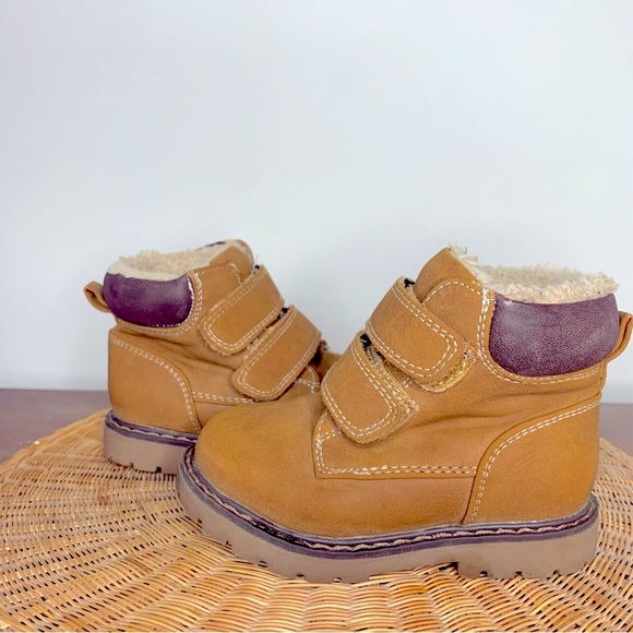 Toddler boots - Picture 1 of 7